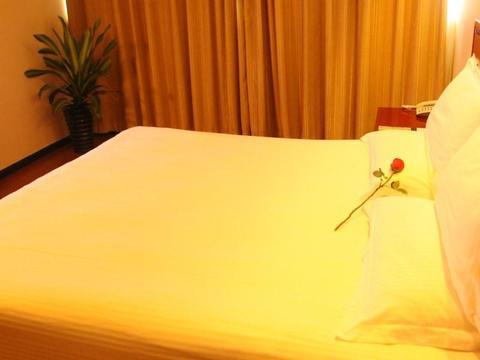 Greentree Inn Guiyang Penshuichi Business Hotel Buitenkant foto