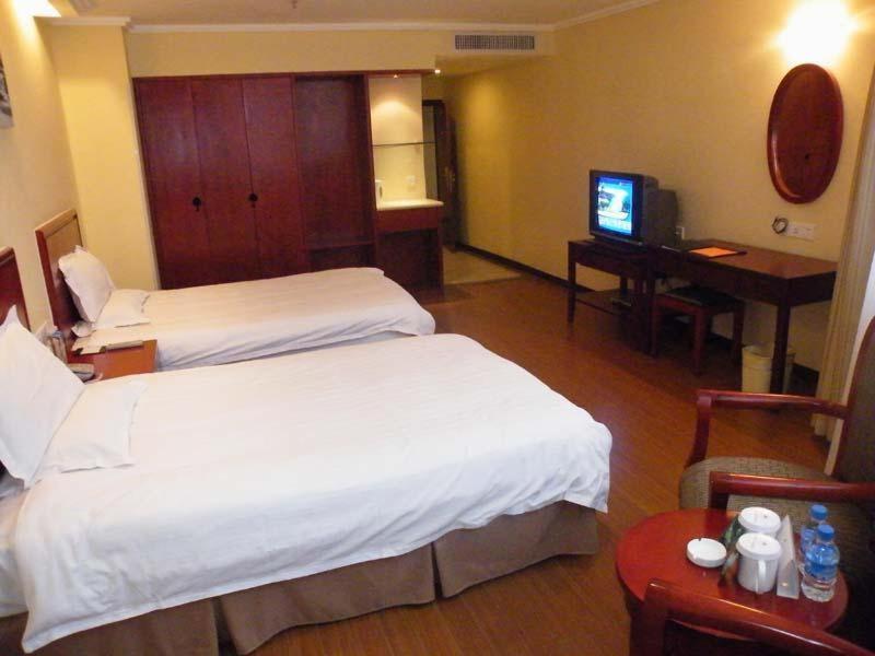 Greentree Inn Guiyang Penshuichi Business Hotel Kamer foto